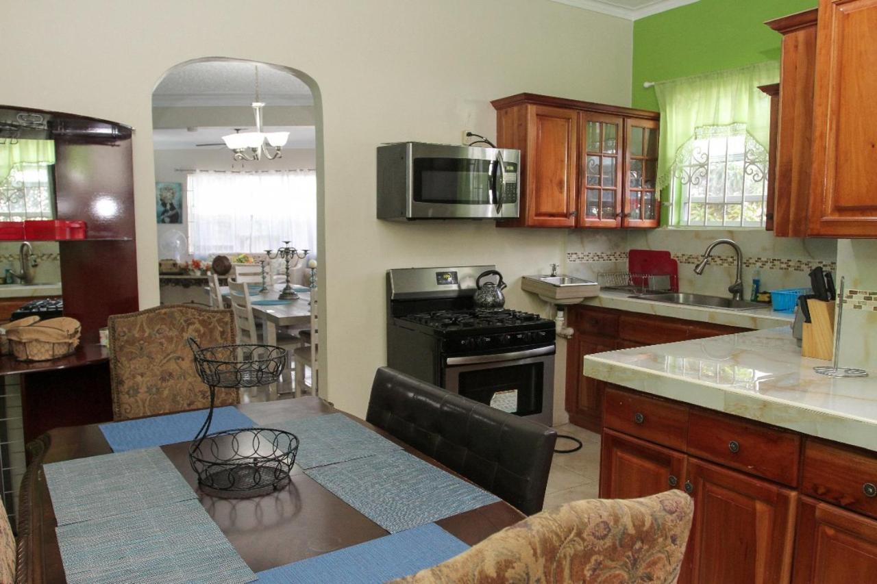 Bella Vista Vacation Apartment Montego Bay Ngoại thất bức ảnh